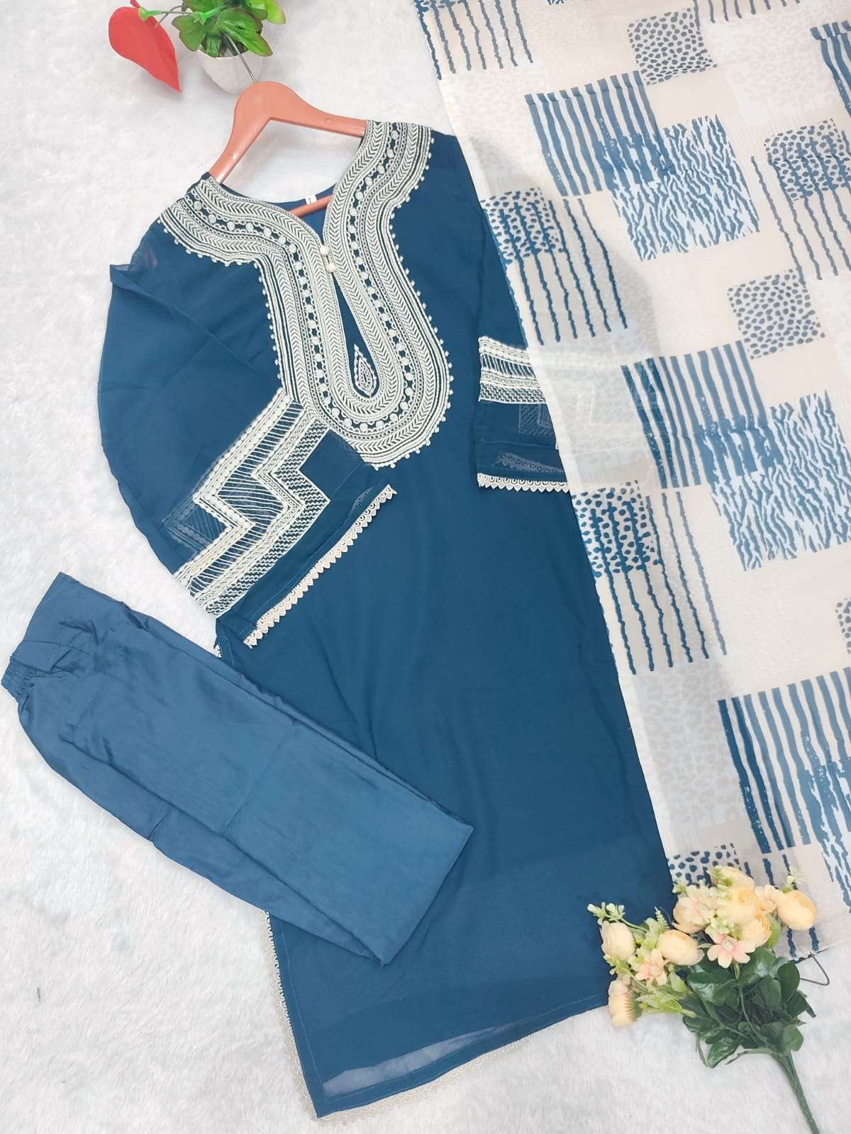 Maryam’s - 198 Georgette Pakistani Suit Set - Amrah Wholesale