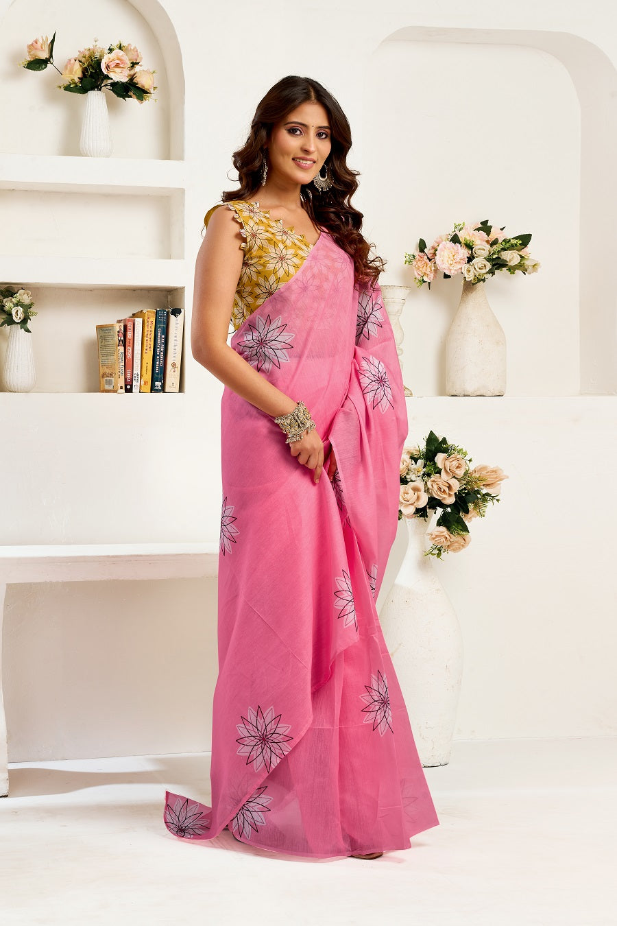 Meera 327