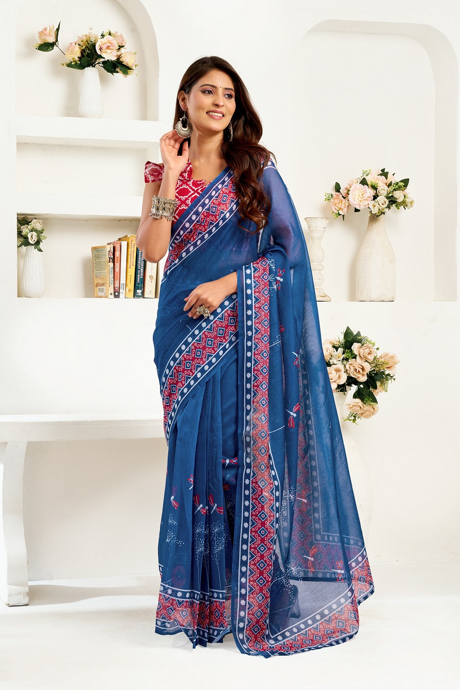 Meera 327