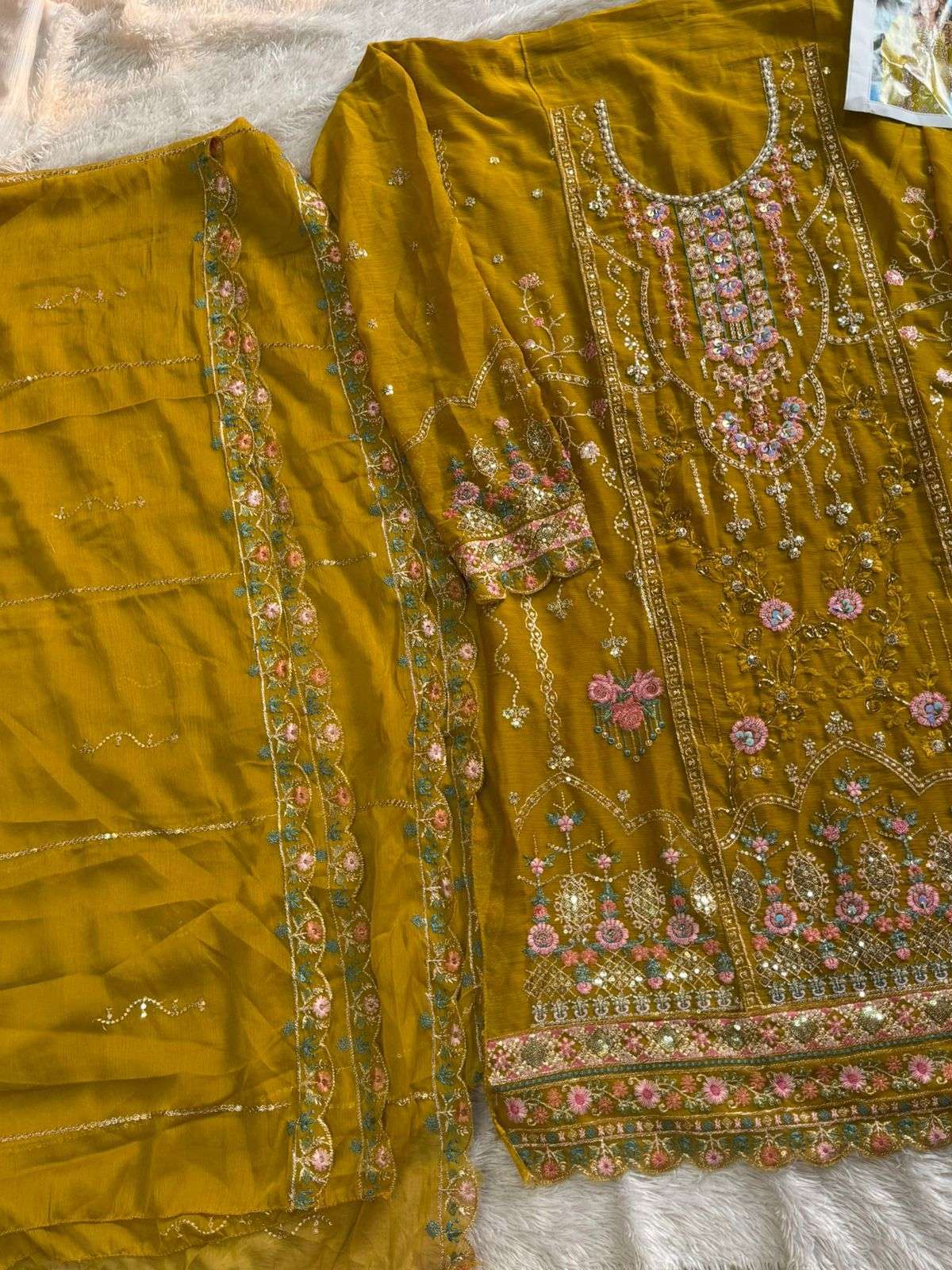 Mehboob Tex 1852