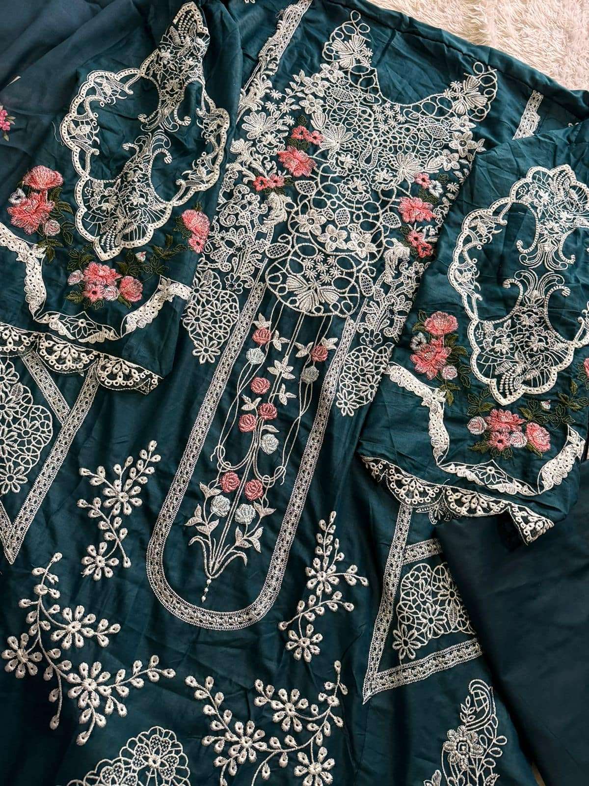 MEHBOOB TEX 1986 Pakistani Suit - Amrah Wholesale