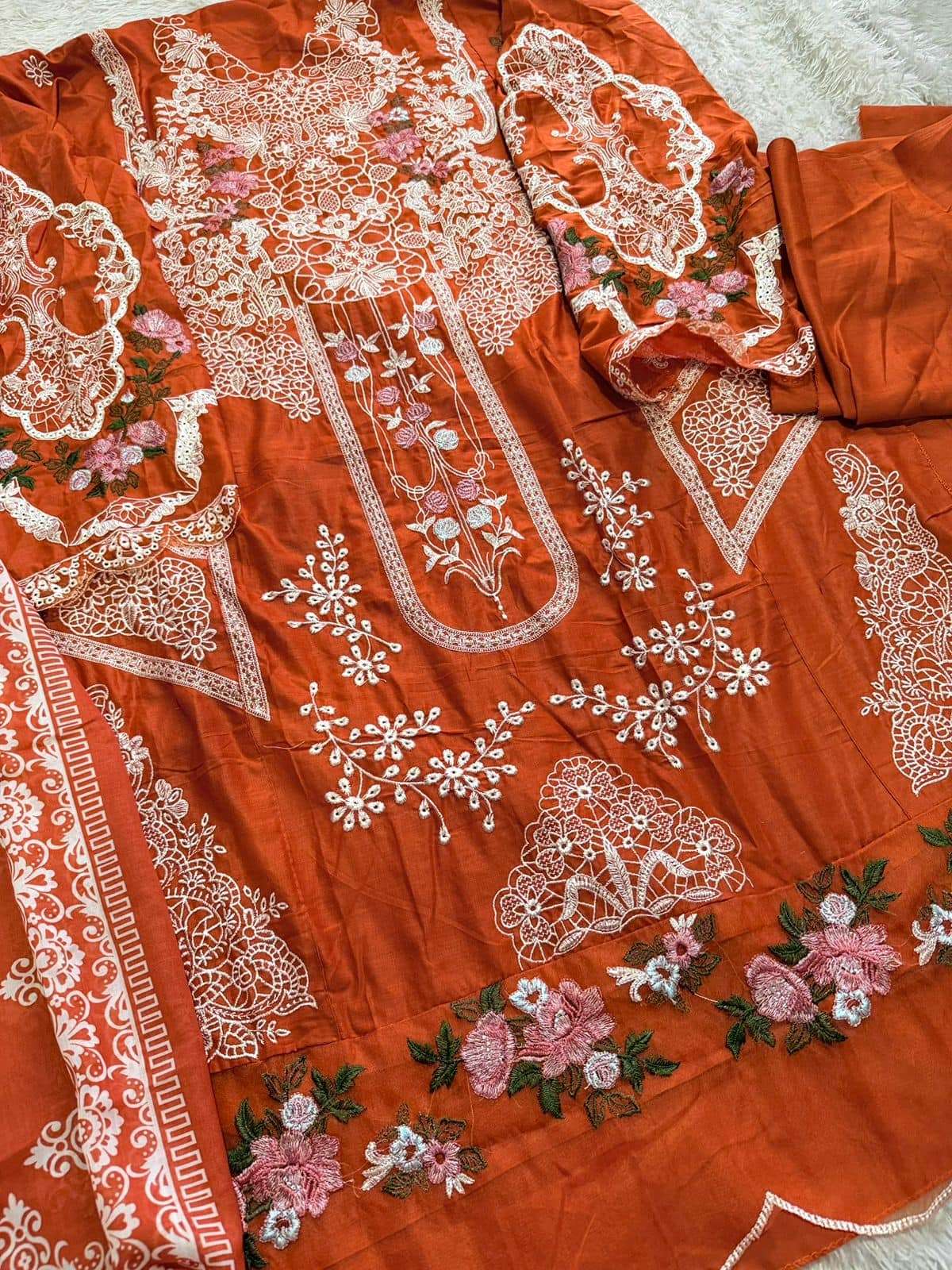 MEHBOOB TEX 1986 Pakistani Suit - Amrah Wholesale
