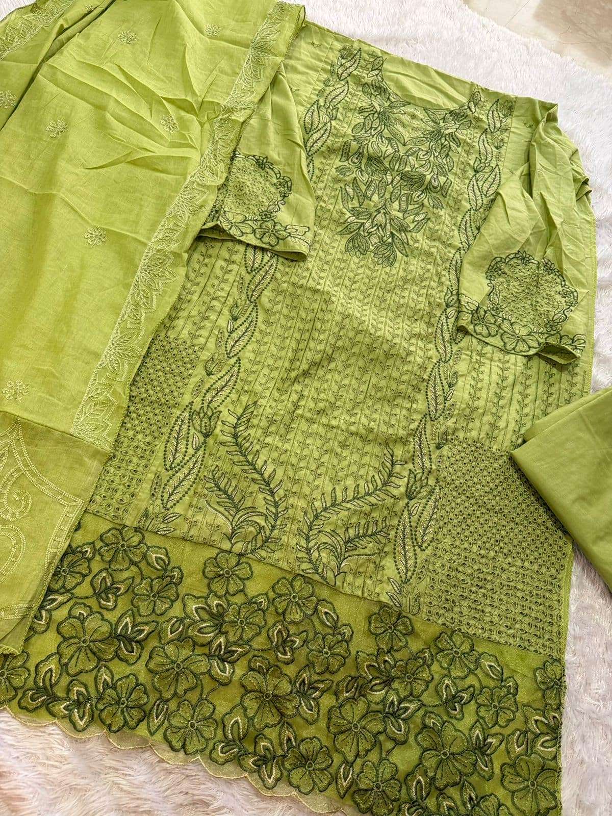 MEHBOOB TEX RANGRASIYA LAWN VOL - 01 Cotton Pakistani Suit - Amrah Wholesale