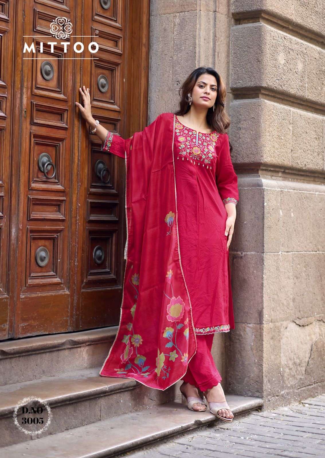 Mittoo Aarzoo Viscose Weaving Handwork Kurti Pant Dupatta Set