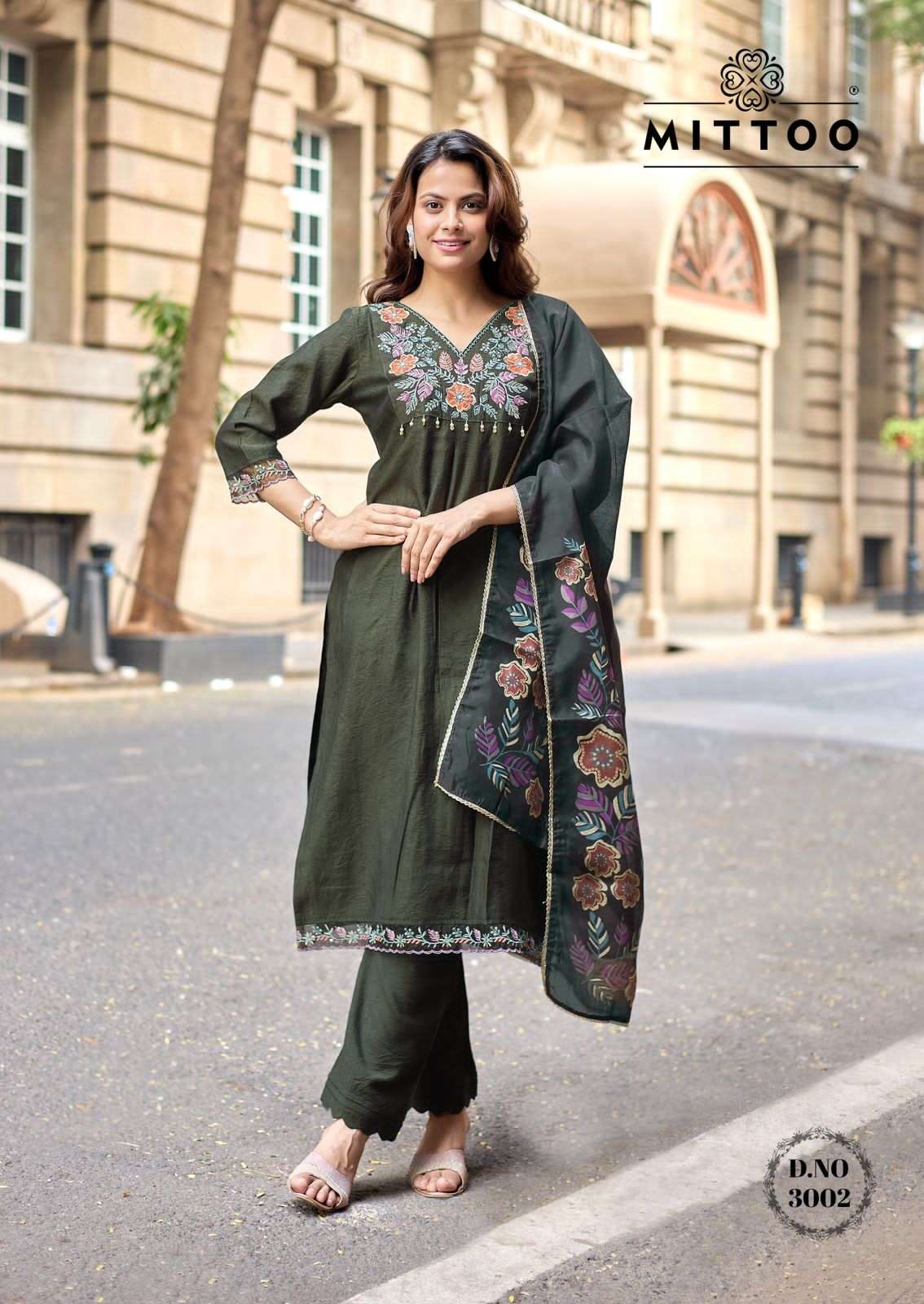 Mittoo Aarzoo Viscose Weaving Handwork Kurti Pant Dupatta Set