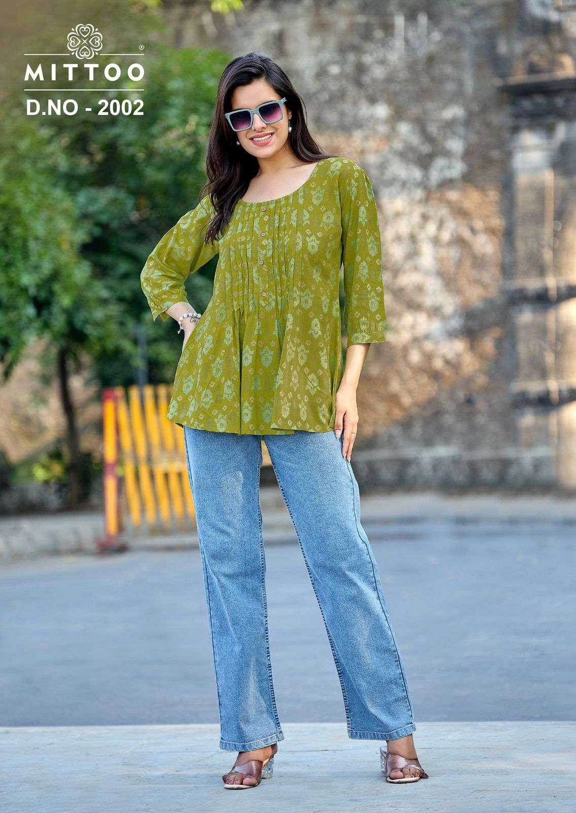 Mittoo Crispy Rayon Printed Western Tops