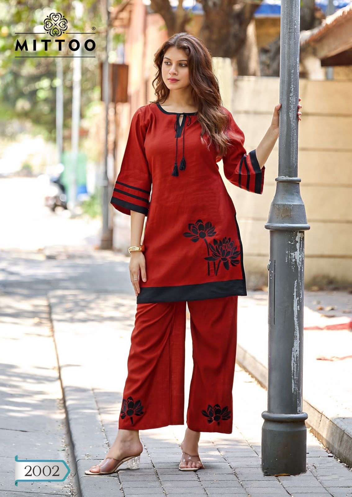 Mittoo Marine Life Viscose Weaving Co Ord Set