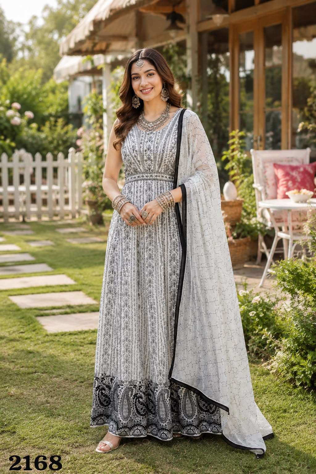 MRUDANGI FARIDA Georgette Pakistani Suit