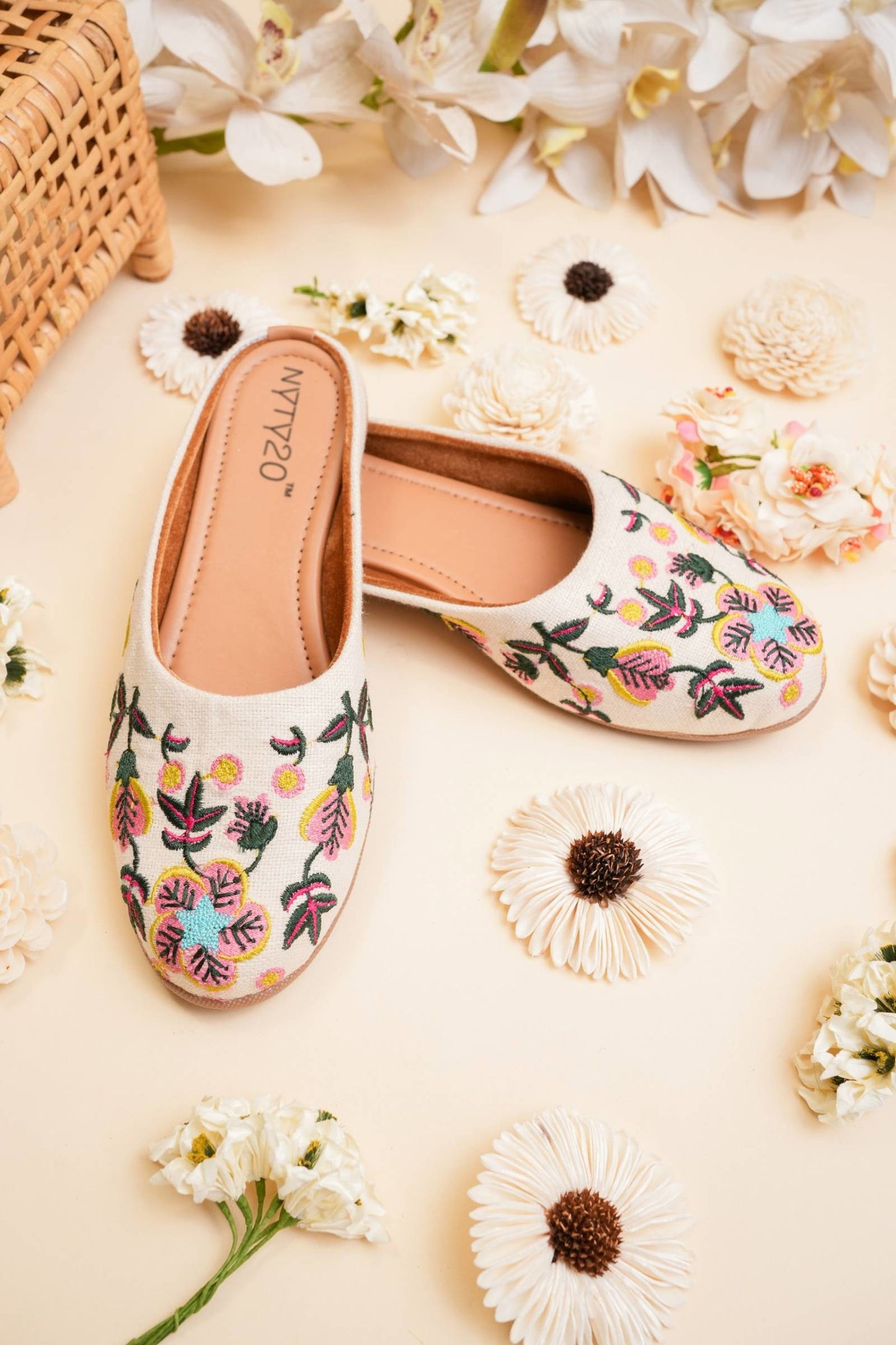 Multicolor Designer Jutti Vol 1