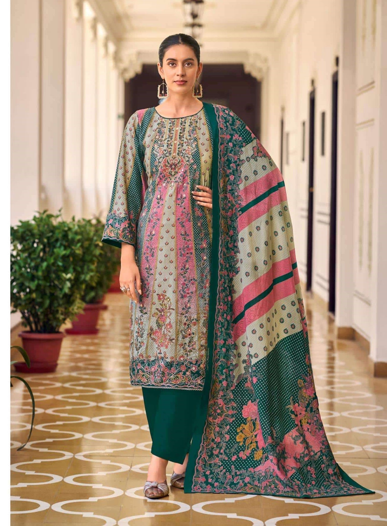 Mumtaz Arts Lily Patele