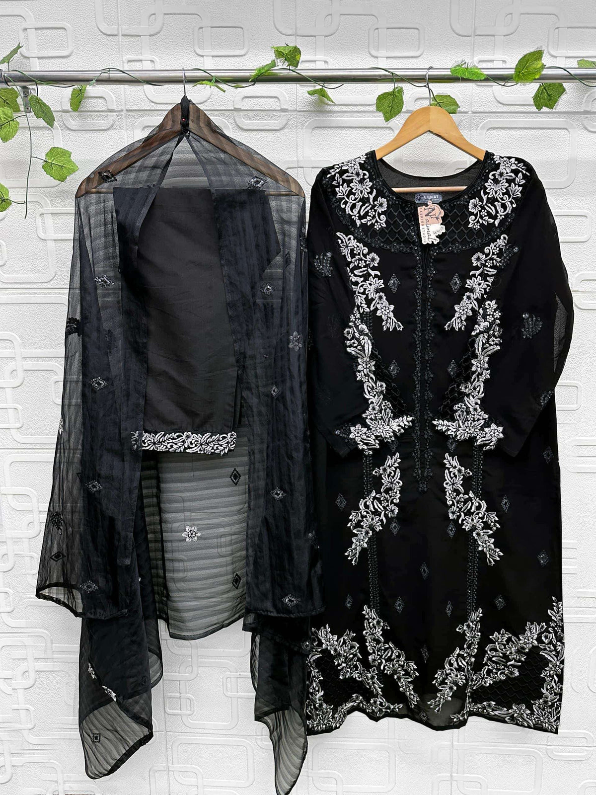 Naimat Fashion NFS-1178 Faux Blooming Embroidered Work Salwar Suit