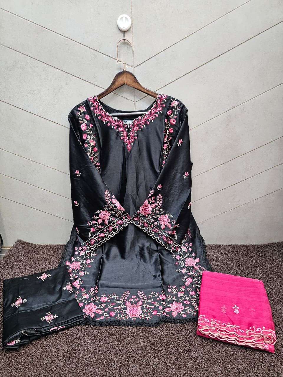 NAIMAT FASHION NFS - 1186 Dress Material - Amrah Wholesale