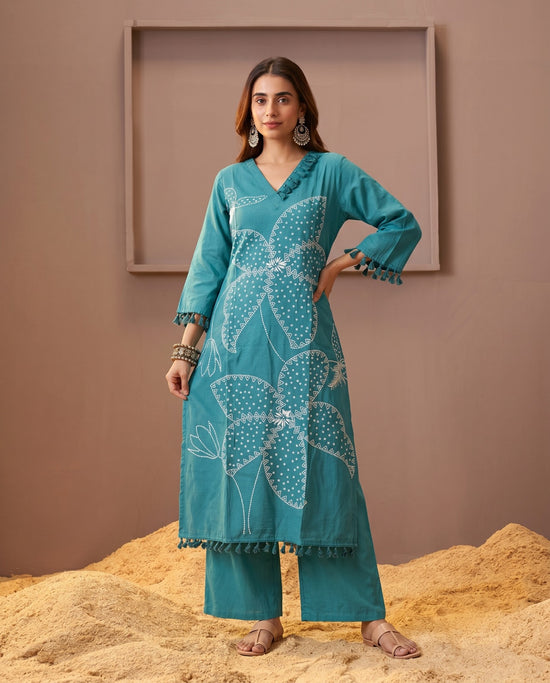 Naisha K 1026 Vertican Thread Work Kurti Pant Set