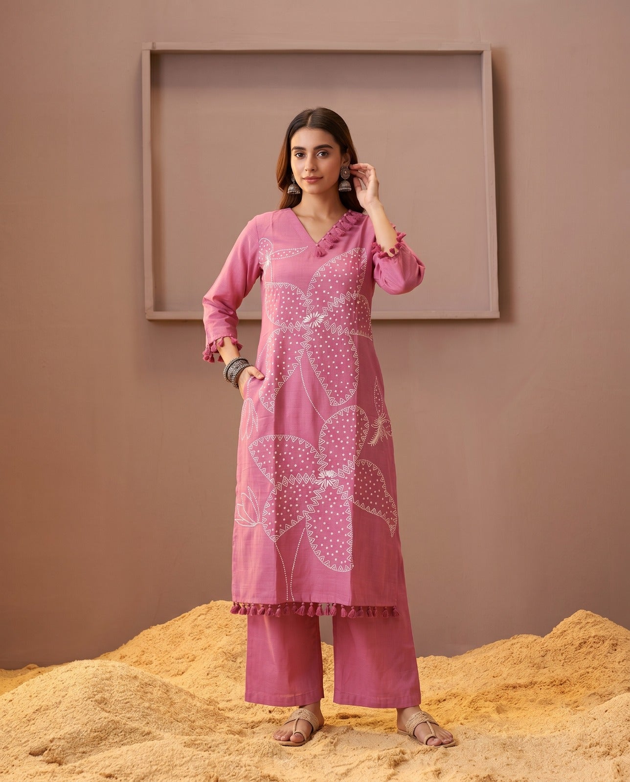 Naisha K 1026 Vertican Thread Work Kurti Pant Set