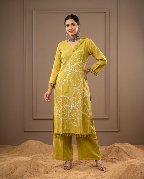 Naisha K 1026 Vertican Thread Work Kurti Pant Set