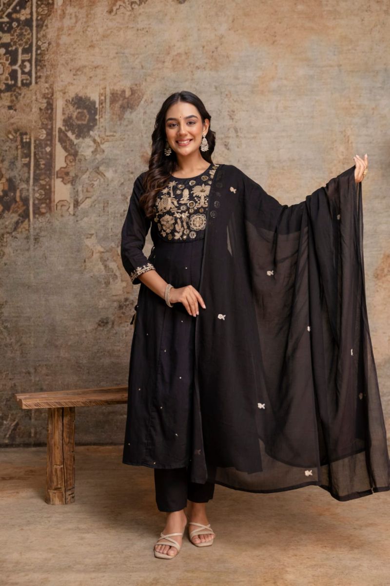 Naisha K 1126 Mul Cotton Hand Work Anarkali Kurti With Bottom Dupatta - Amrah Wholesale