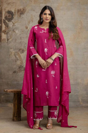 Naisha K 293