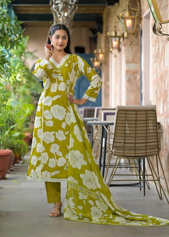 Naisha K 294
