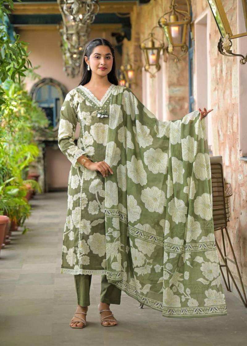 Naisha K 294