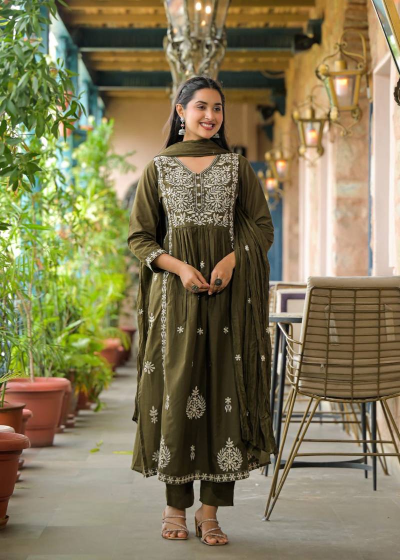 Naisha K 299
