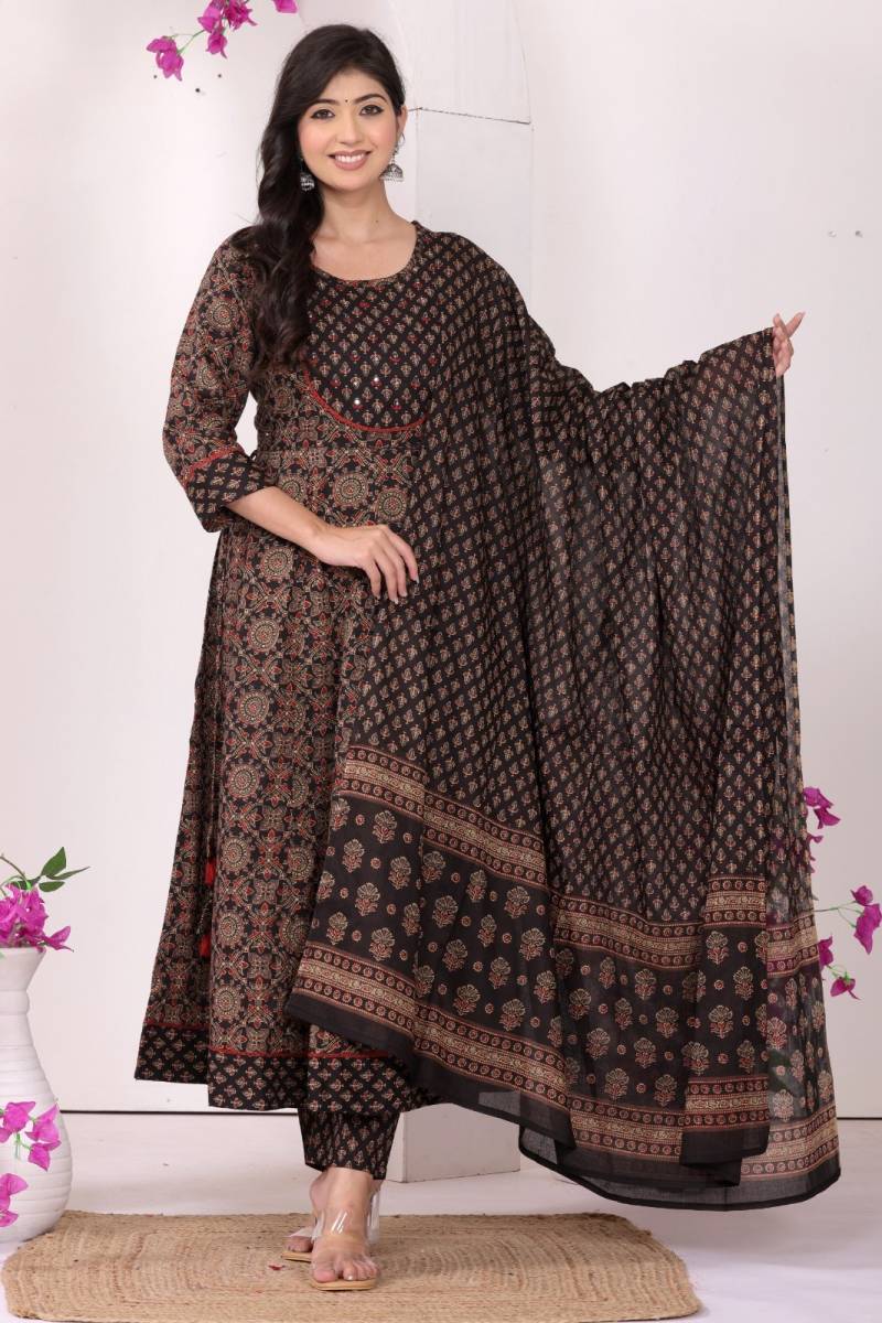 Naisha K 318