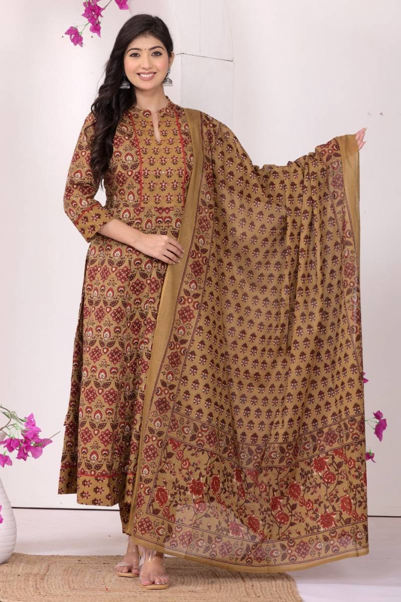 Naisha K 318 Vol 3