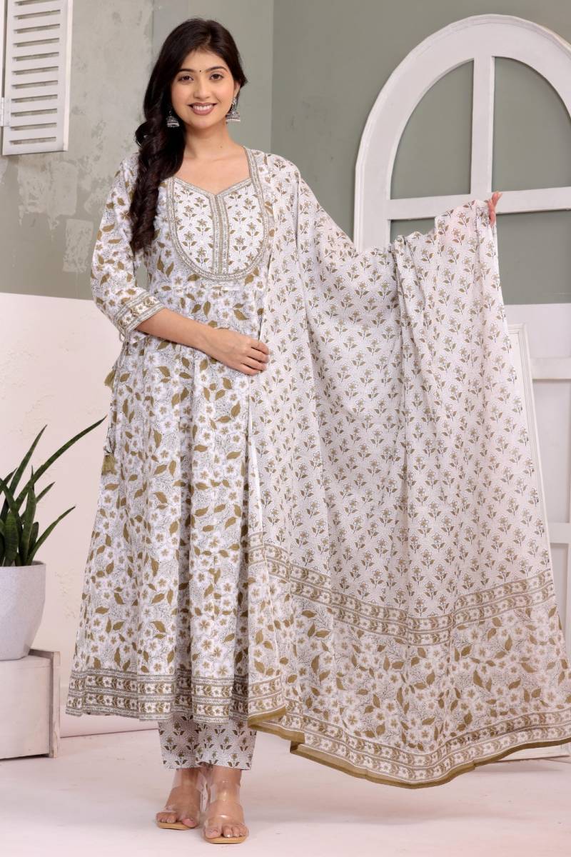 Naisha K 318 Vol 4