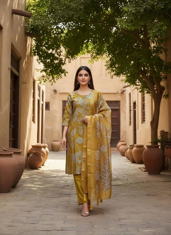Naisha K 354