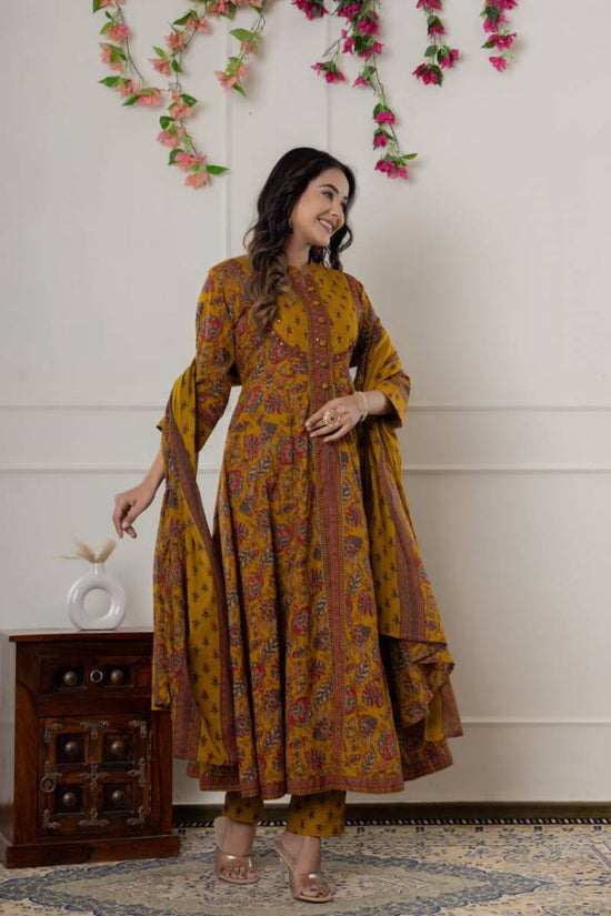 Naisha K 358