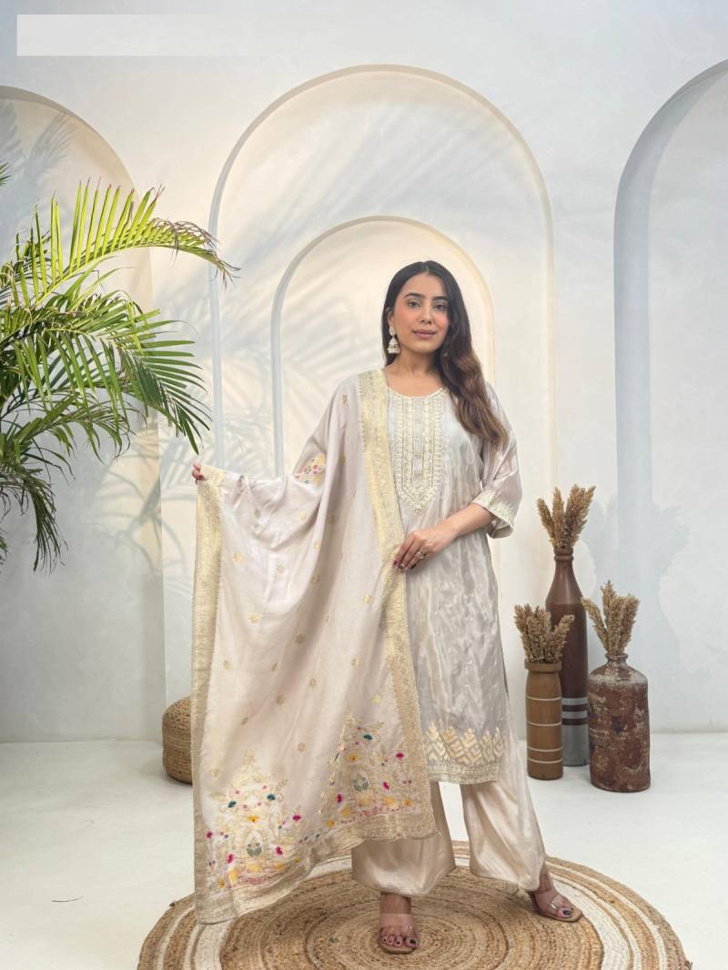 Naisha K 362