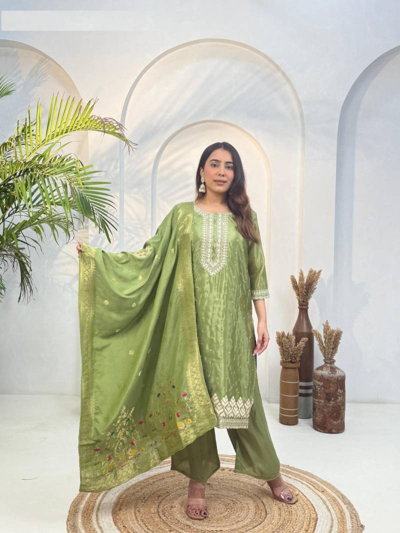 Naisha K 362