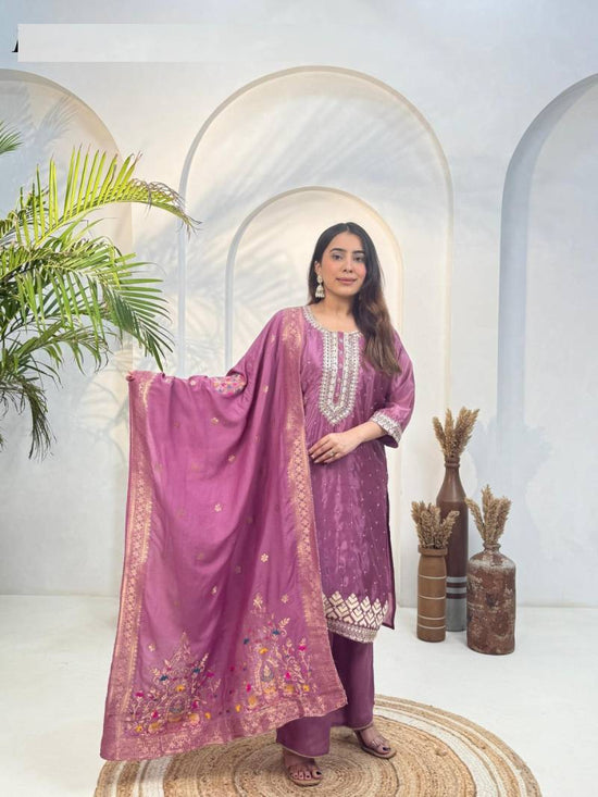 Naisha K 362
