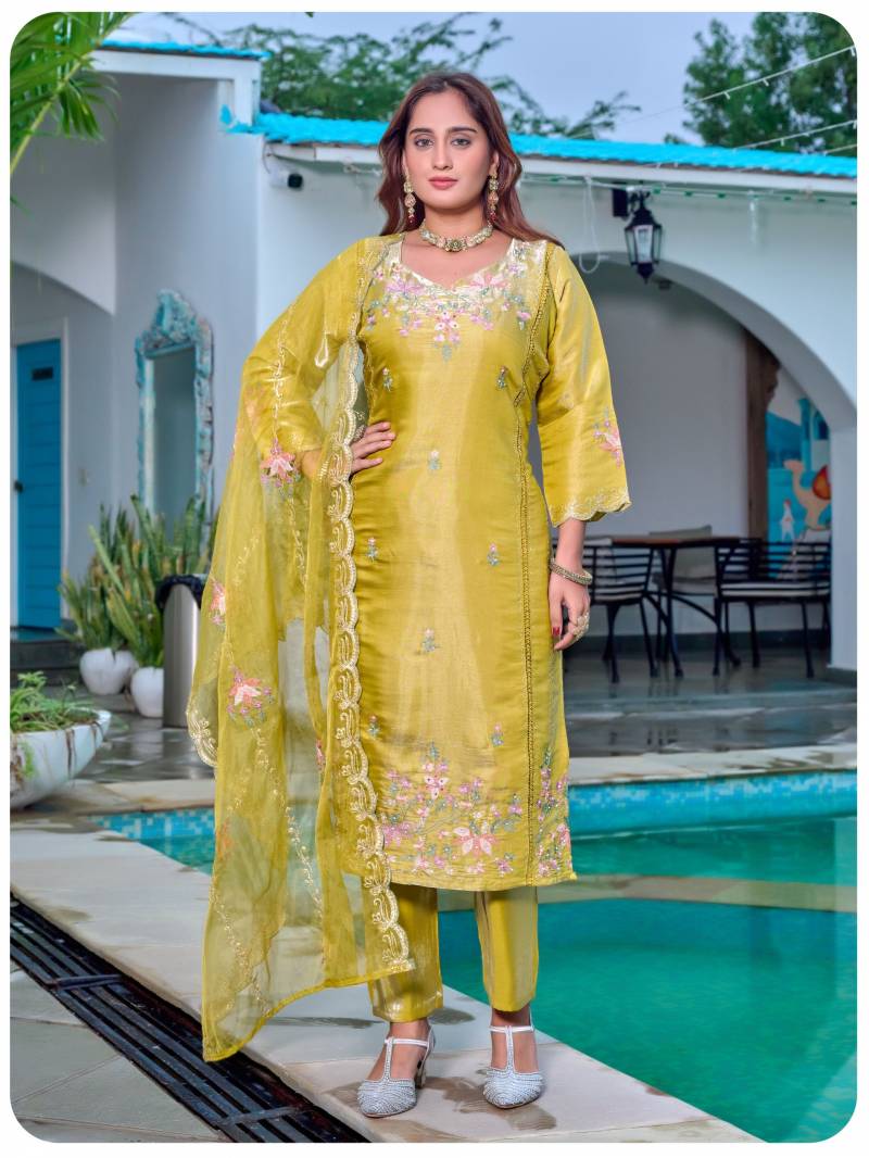 Naisha K 405