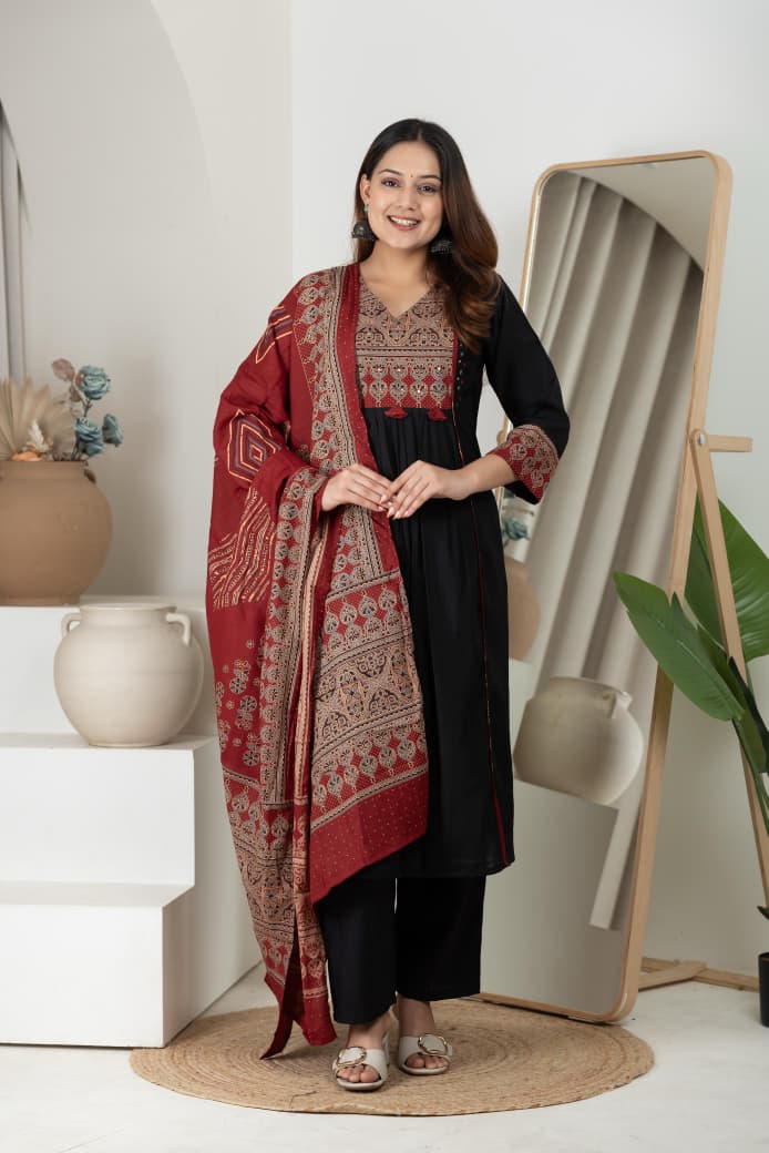 Naisha K 419