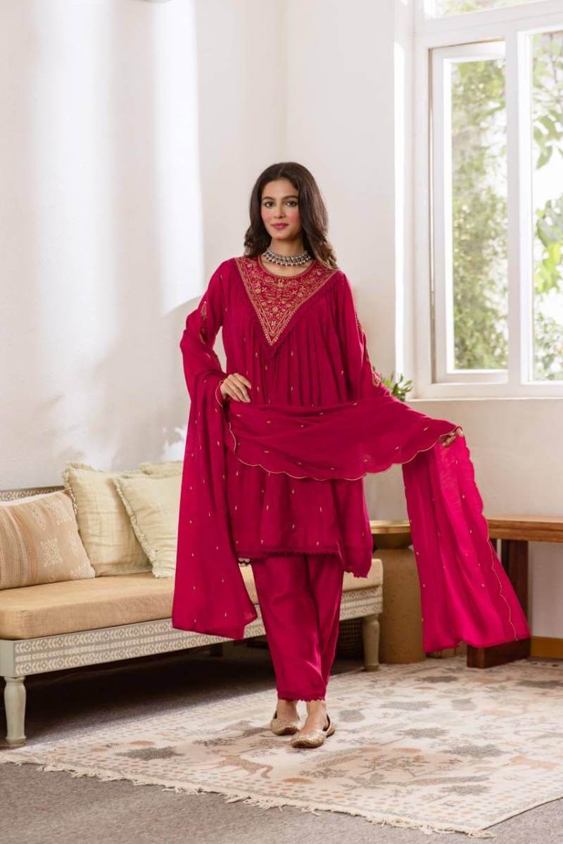 Naisha K 421