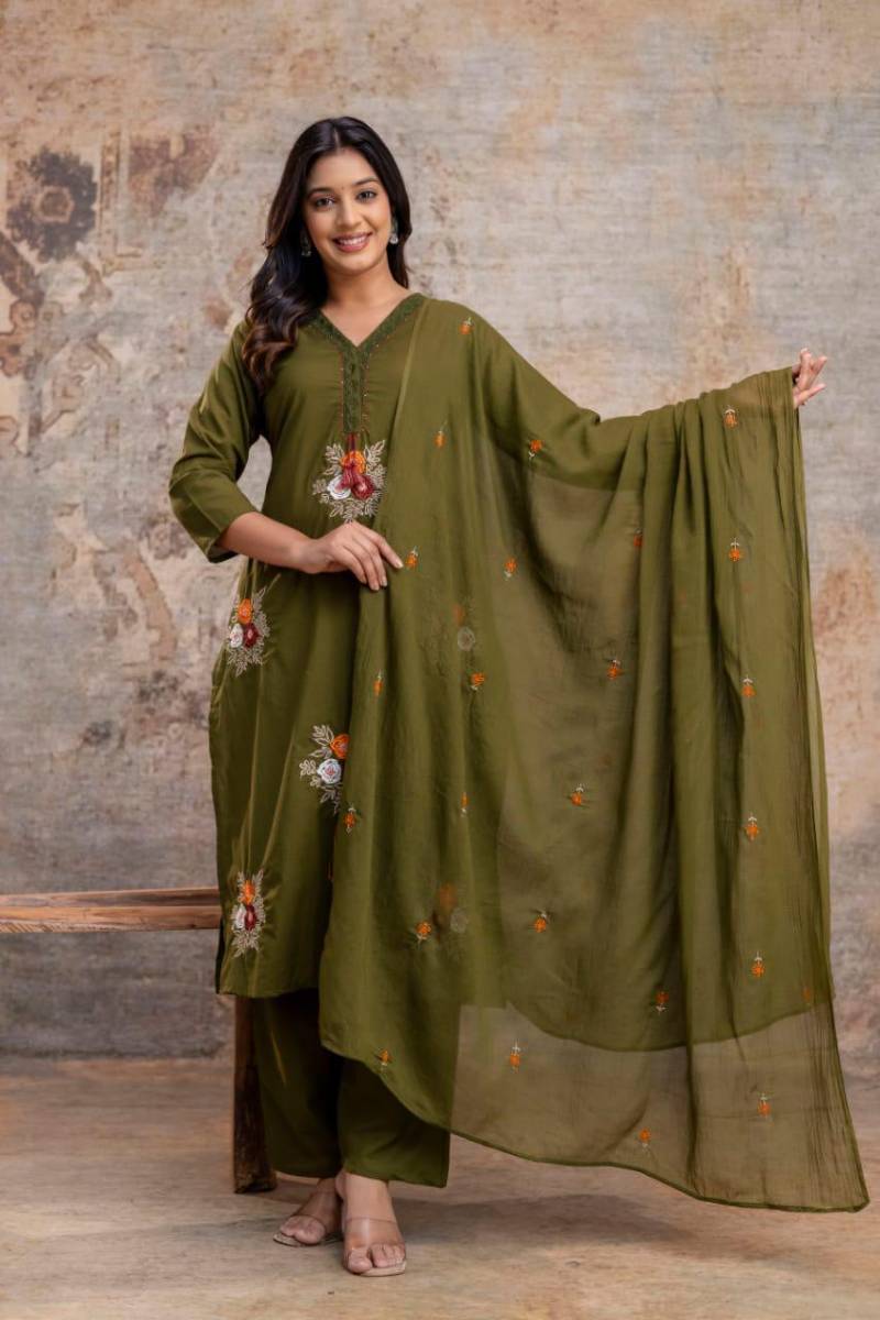 Naisha K 494