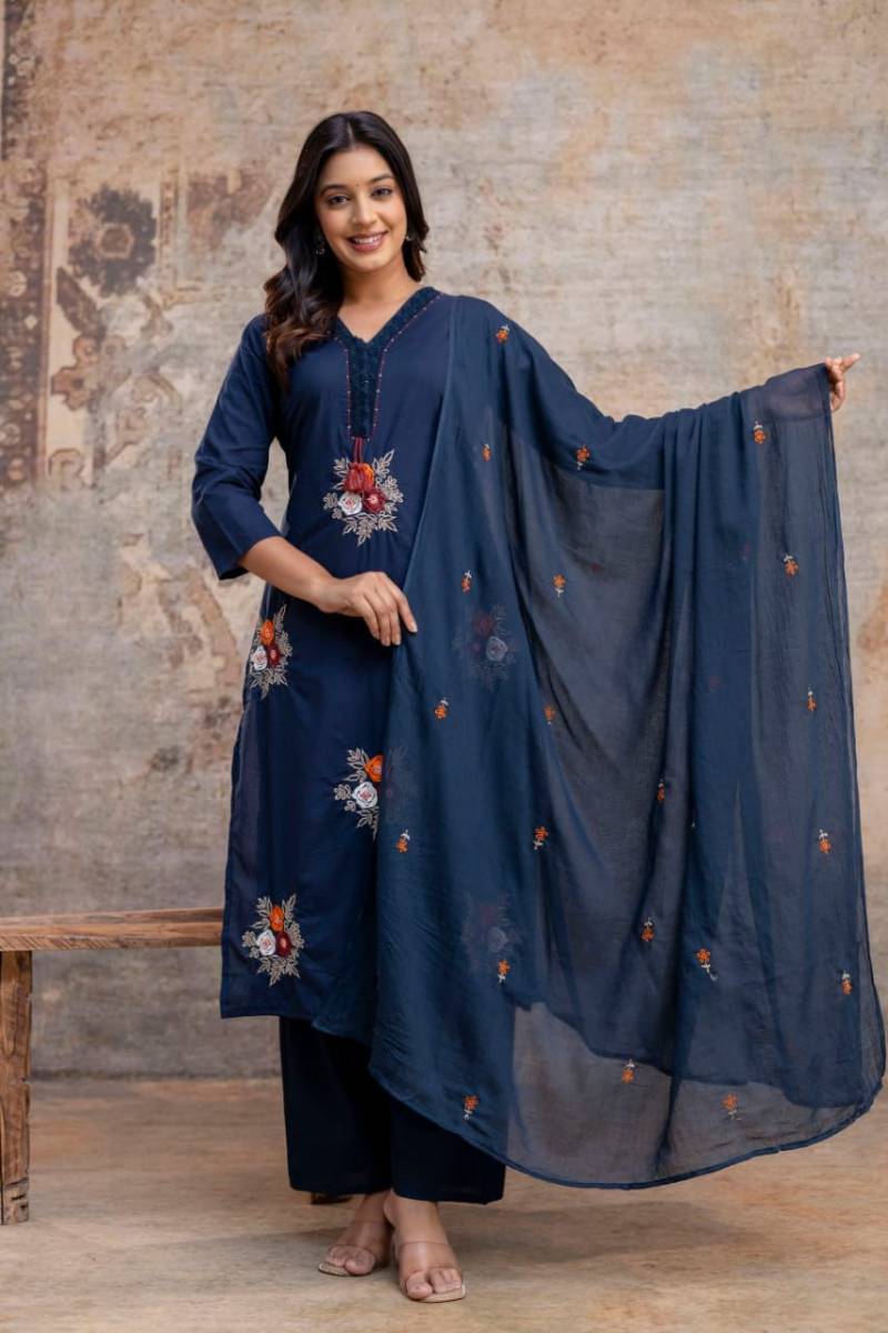 Naisha K 494