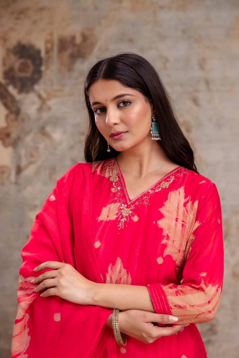 Naisha K 496