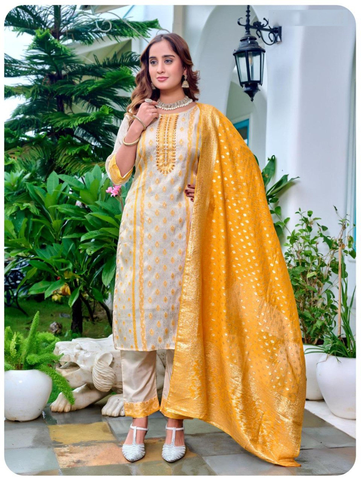 Naisha K 523