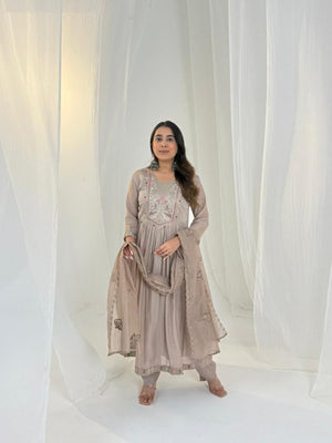 Naisha K 538