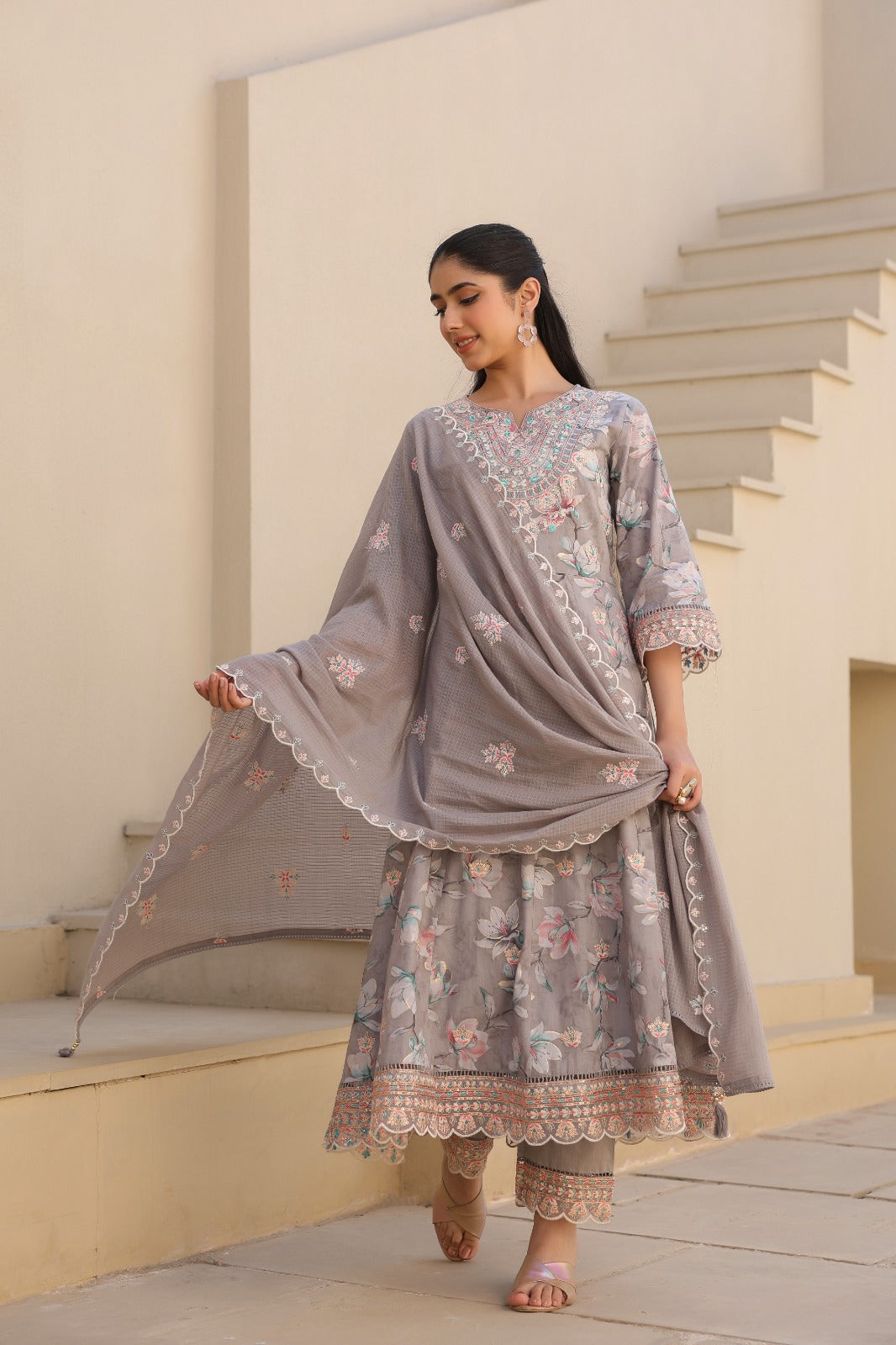 Naisha K 541