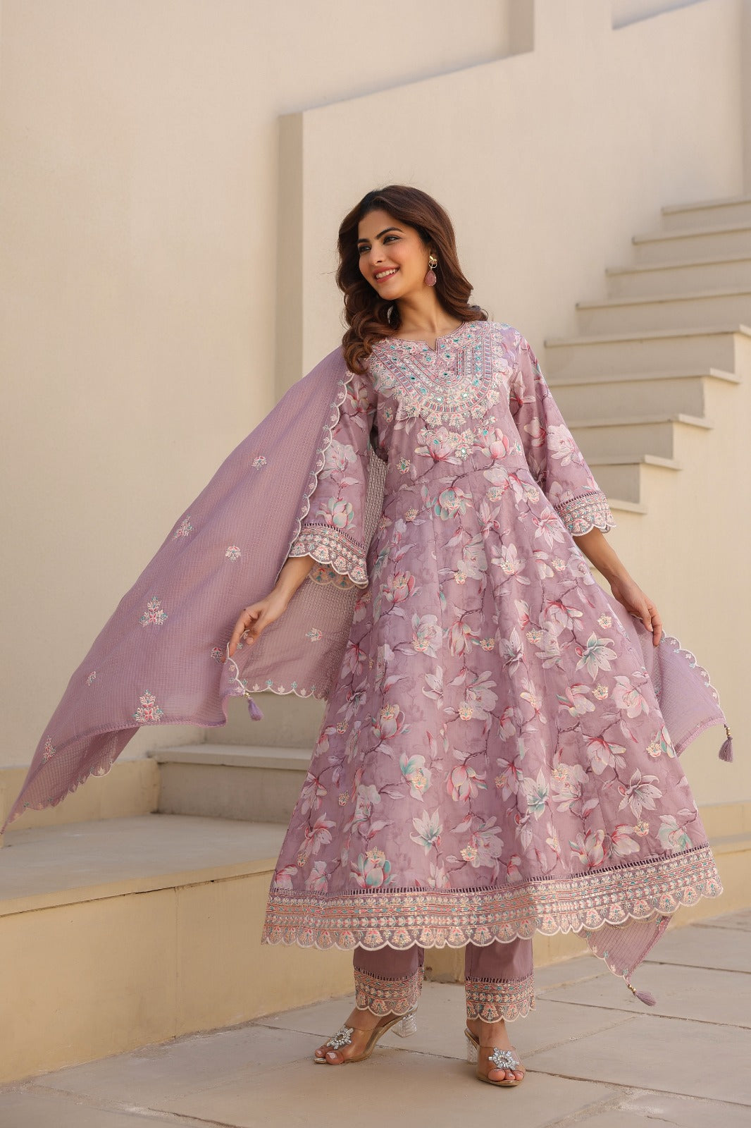 Naisha K 541