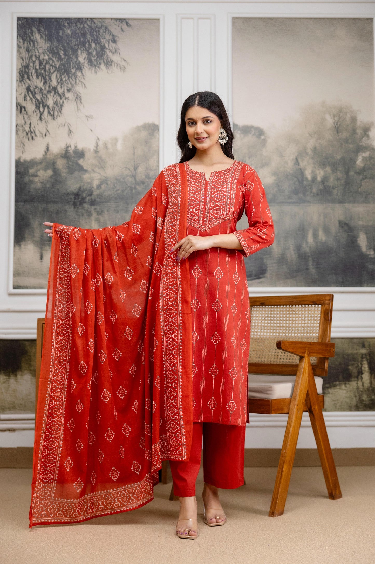 Naisha K 556