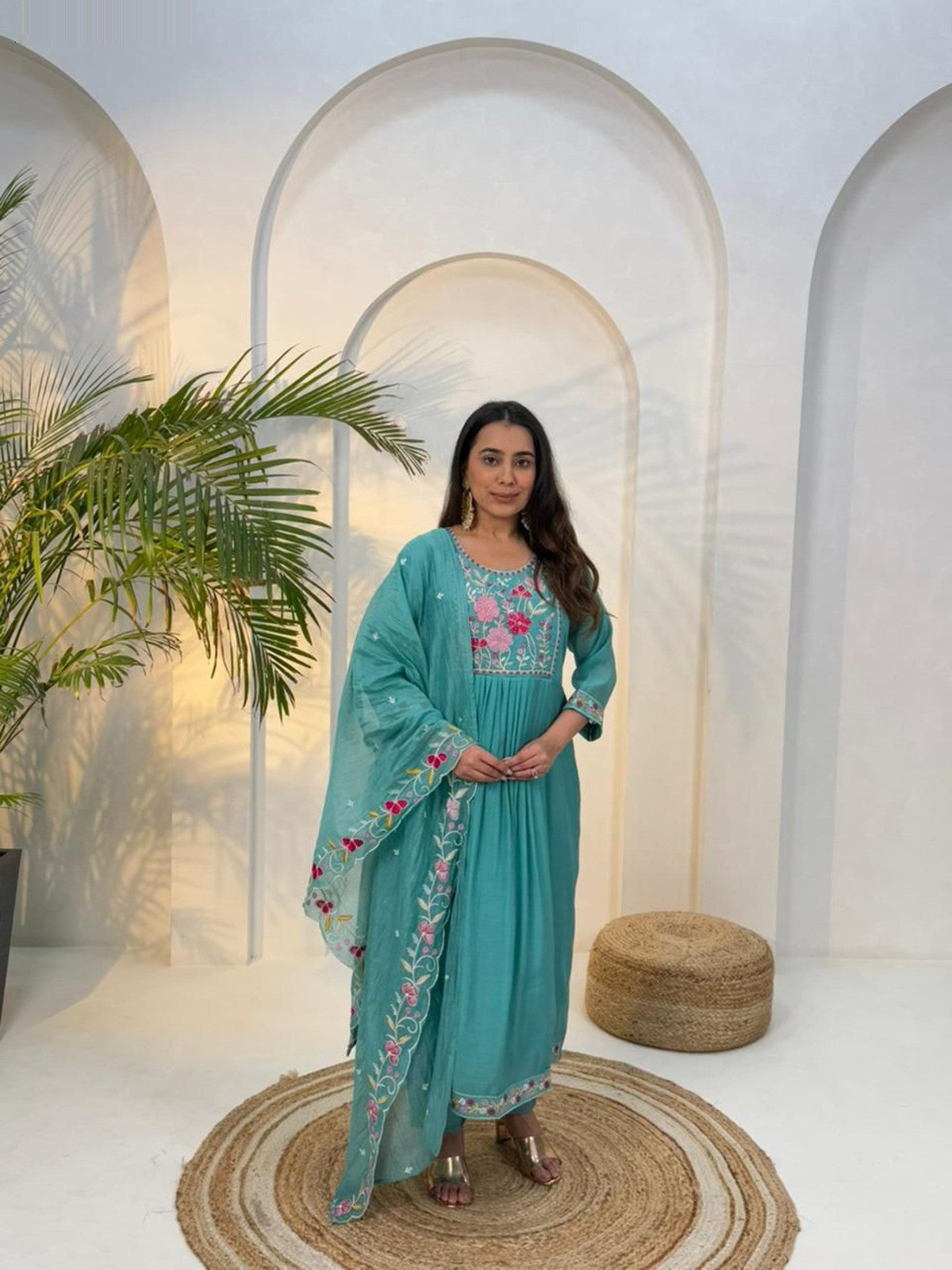 Naisha K 571