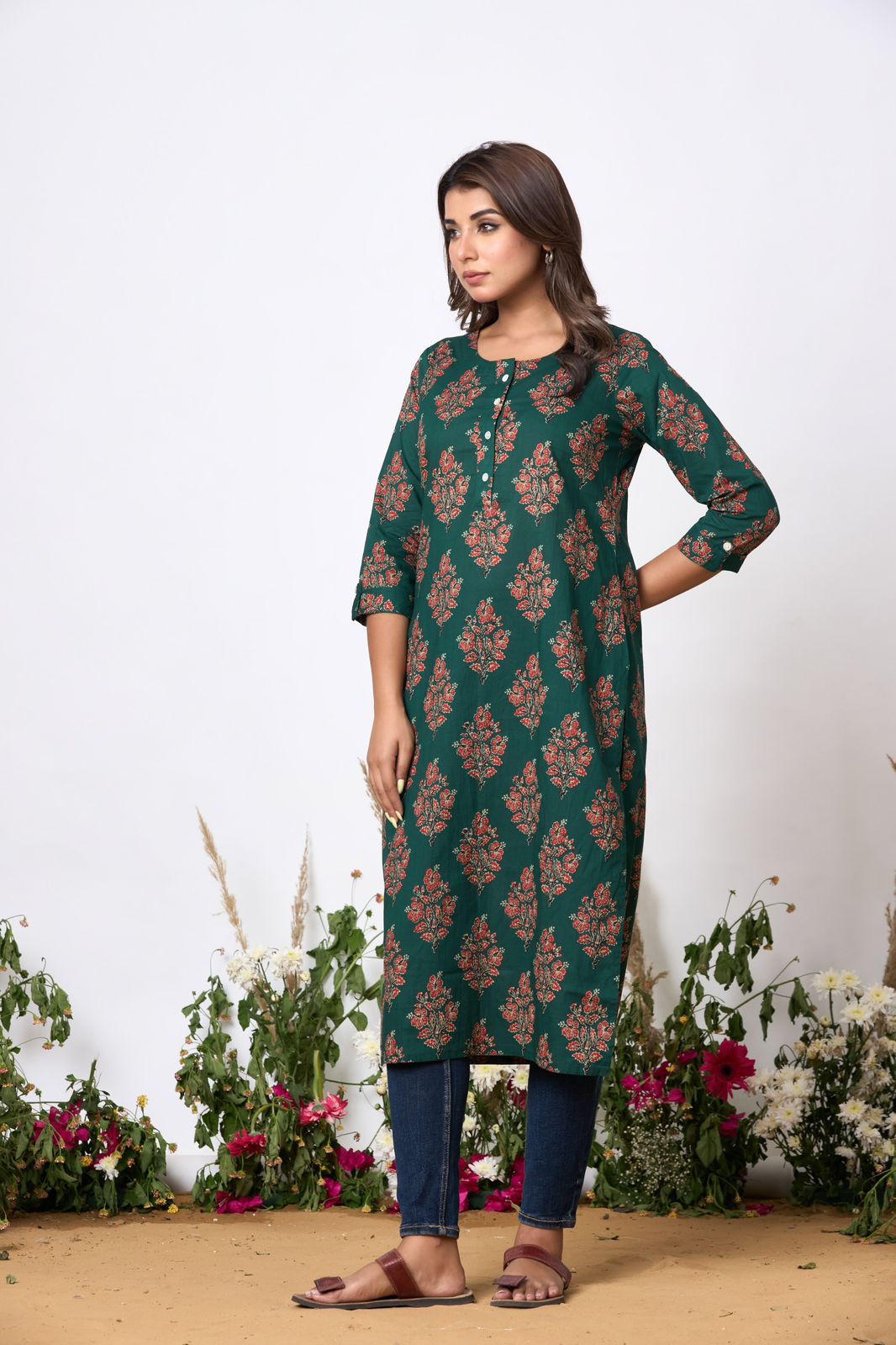 Naisha K 573