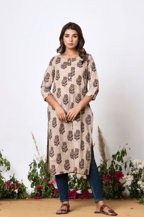 Naisha K 573
