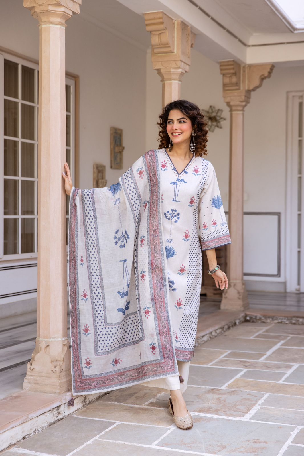 Naisha K 577