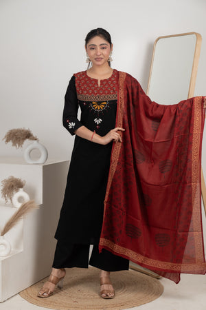 Naisha K 583