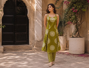 Naisha Spaghetti Style Premium Cotton Kurti Pant Set