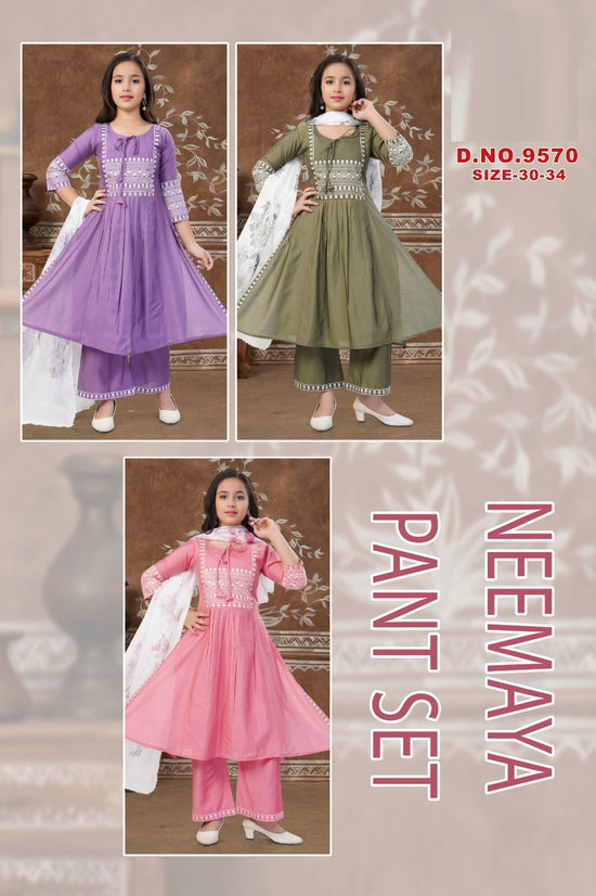 Neemaya Pant Set 9570